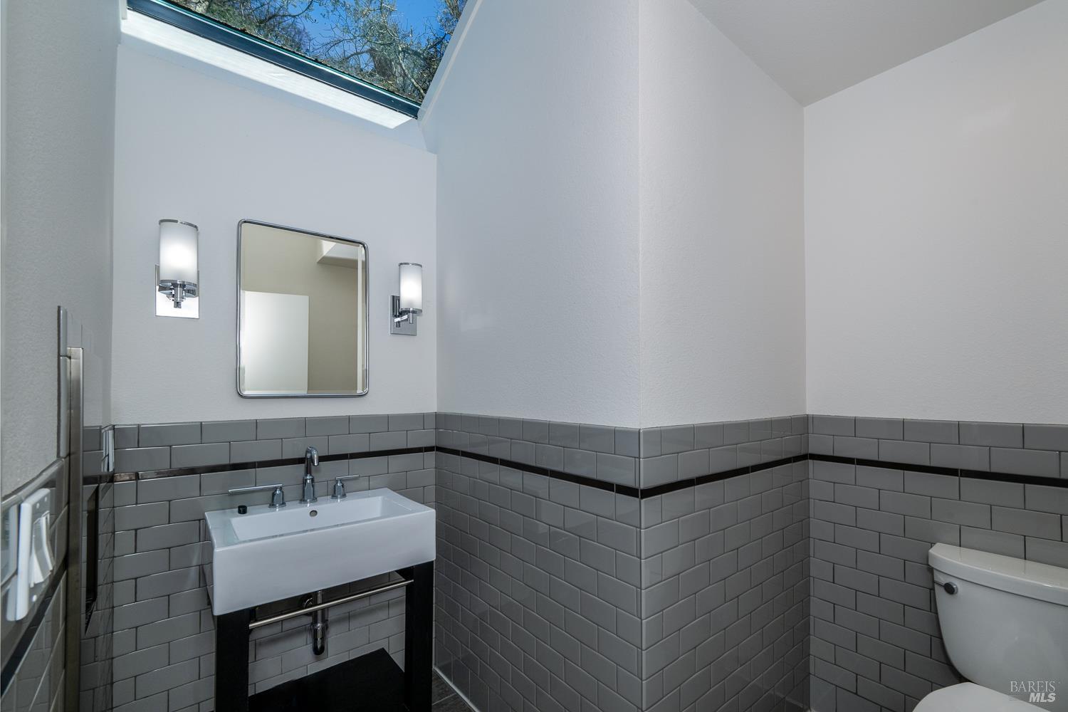 Detail Gallery Image 24 of 35 For 4010 Montecito Ave, Santa Rosa,  CA 95404 - – Beds | – Baths