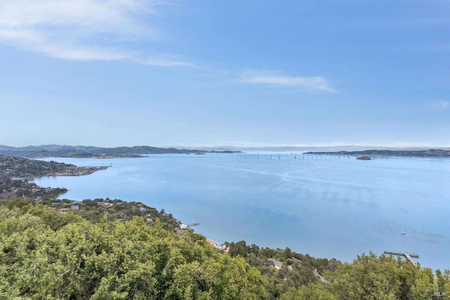 Detail Gallery Image 35 of 60 For 132 Sugarloaf Dr, Tiburon,  CA 94920 - 3 Beds | 2 Baths