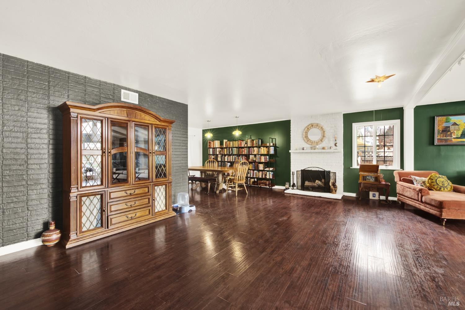 Detail Gallery Image 15 of 57 For 620 Walnut Ave, Vacaville,  CA 95688 - 4 Beds | 3 Baths