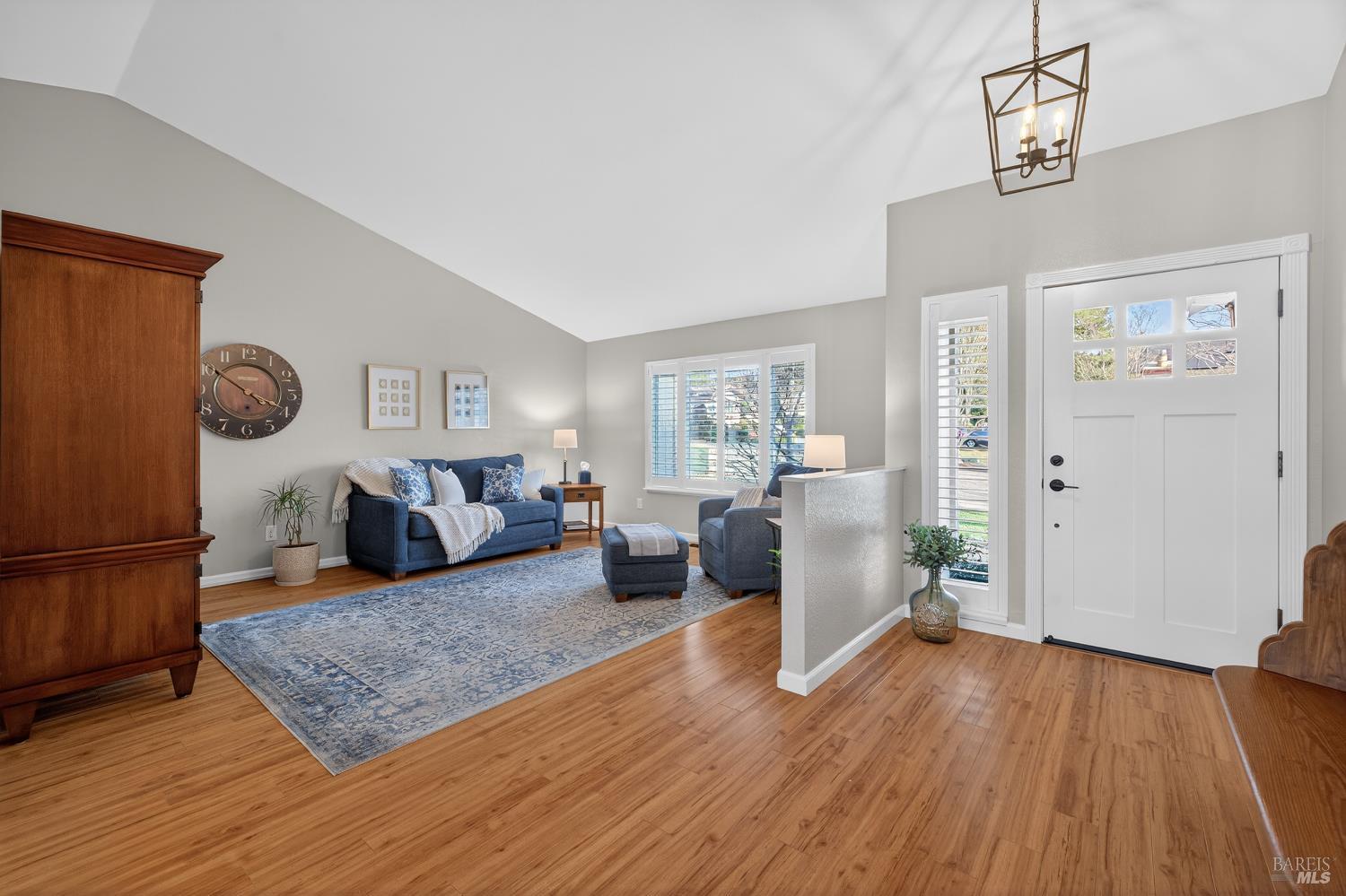 Detail Gallery Image 9 of 53 For 2071 Mount Olive Dr, Santa Rosa,  CA 95404 - 3 Beds | 2 Baths