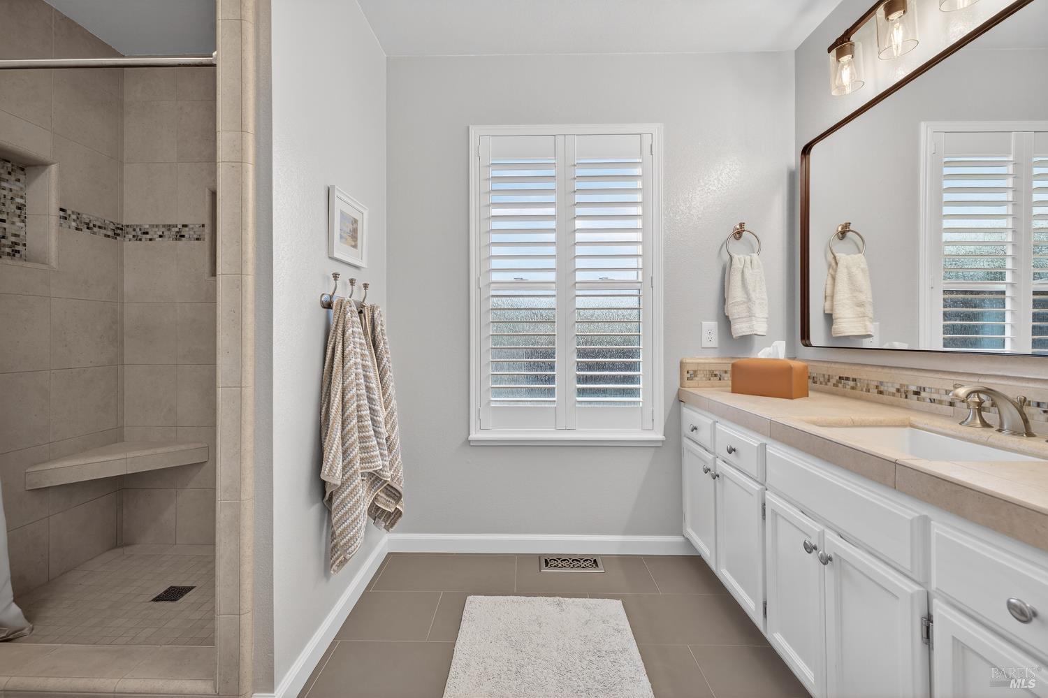 Detail Gallery Image 36 of 53 For 2071 Mount Olive Dr, Santa Rosa,  CA 95404 - 3 Beds | 2 Baths