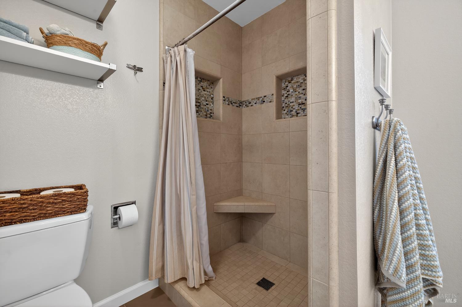 Detail Gallery Image 38 of 53 For 2071 Mount Olive Dr, Santa Rosa,  CA 95404 - 3 Beds | 2 Baths