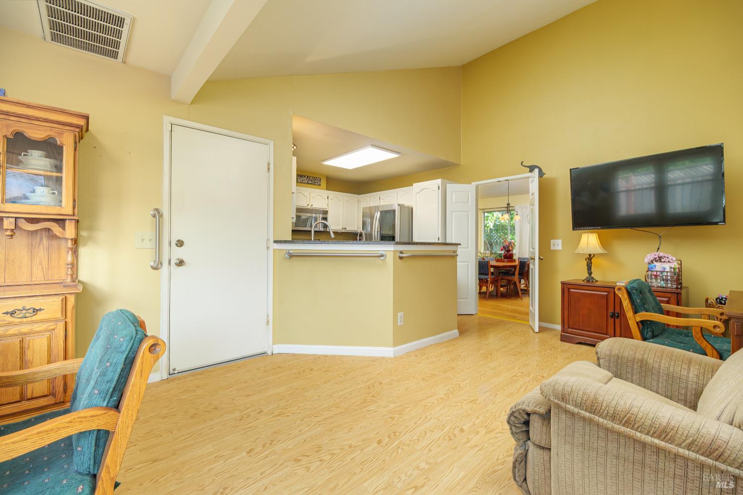 Detail Gallery Image 11 of 31 For 1449 Morning Glory Dr, Petaluma,  CA 94954 - 3 Beds | 2 Baths