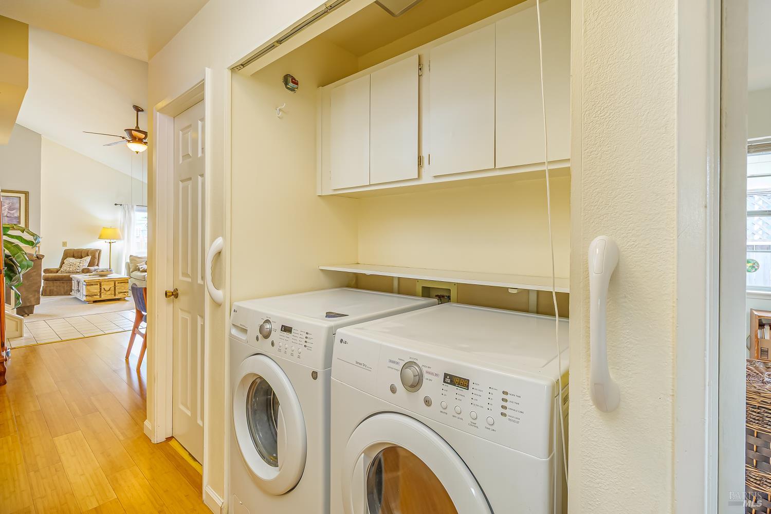 Detail Gallery Image 27 of 31 For 1449 Morning Glory Dr, Petaluma,  CA 94954 - 3 Beds | 2 Baths