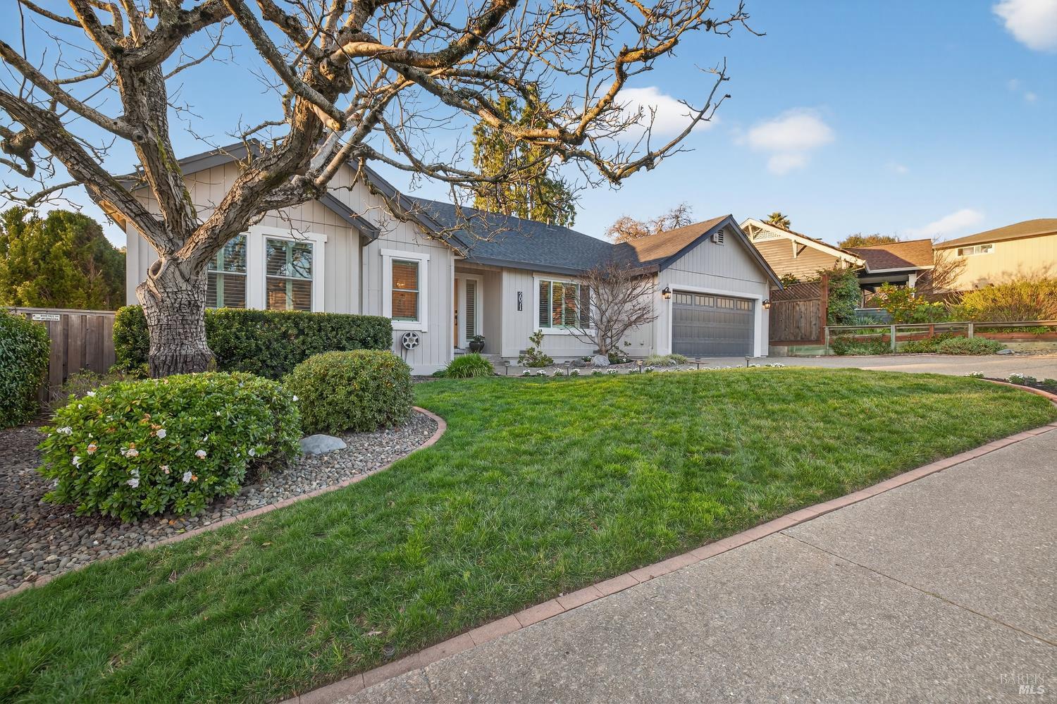 Detail Gallery Image 2 of 53 For 2071 Mount Olive Dr, Santa Rosa,  CA 95404 - 3 Beds | 2 Baths