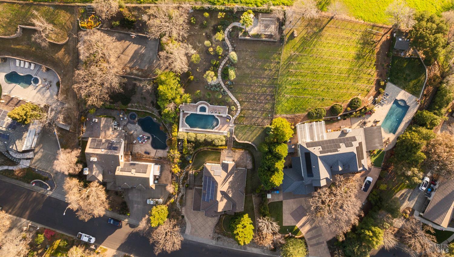 Detail Gallery Image 7 of 91 For 240 Hidden Valley Ln, Vacaville,  CA 95688 - 6 Beds | 3 Baths