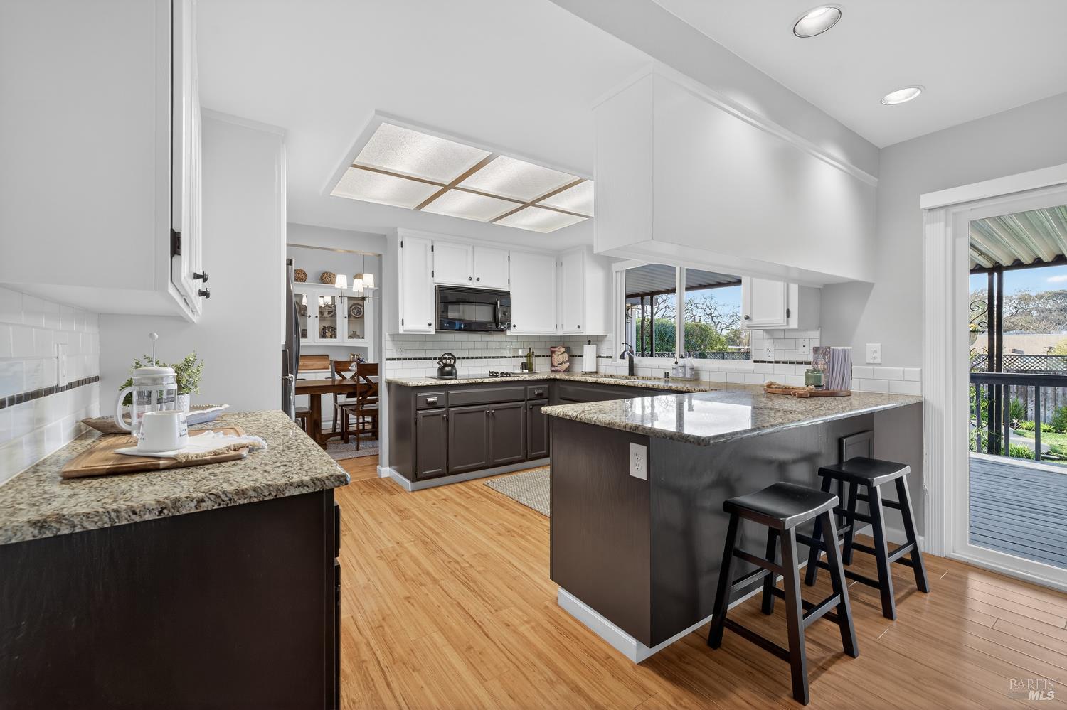 Detail Gallery Image 15 of 53 For 2071 Mount Olive Dr, Santa Rosa,  CA 95404 - 3 Beds | 2 Baths