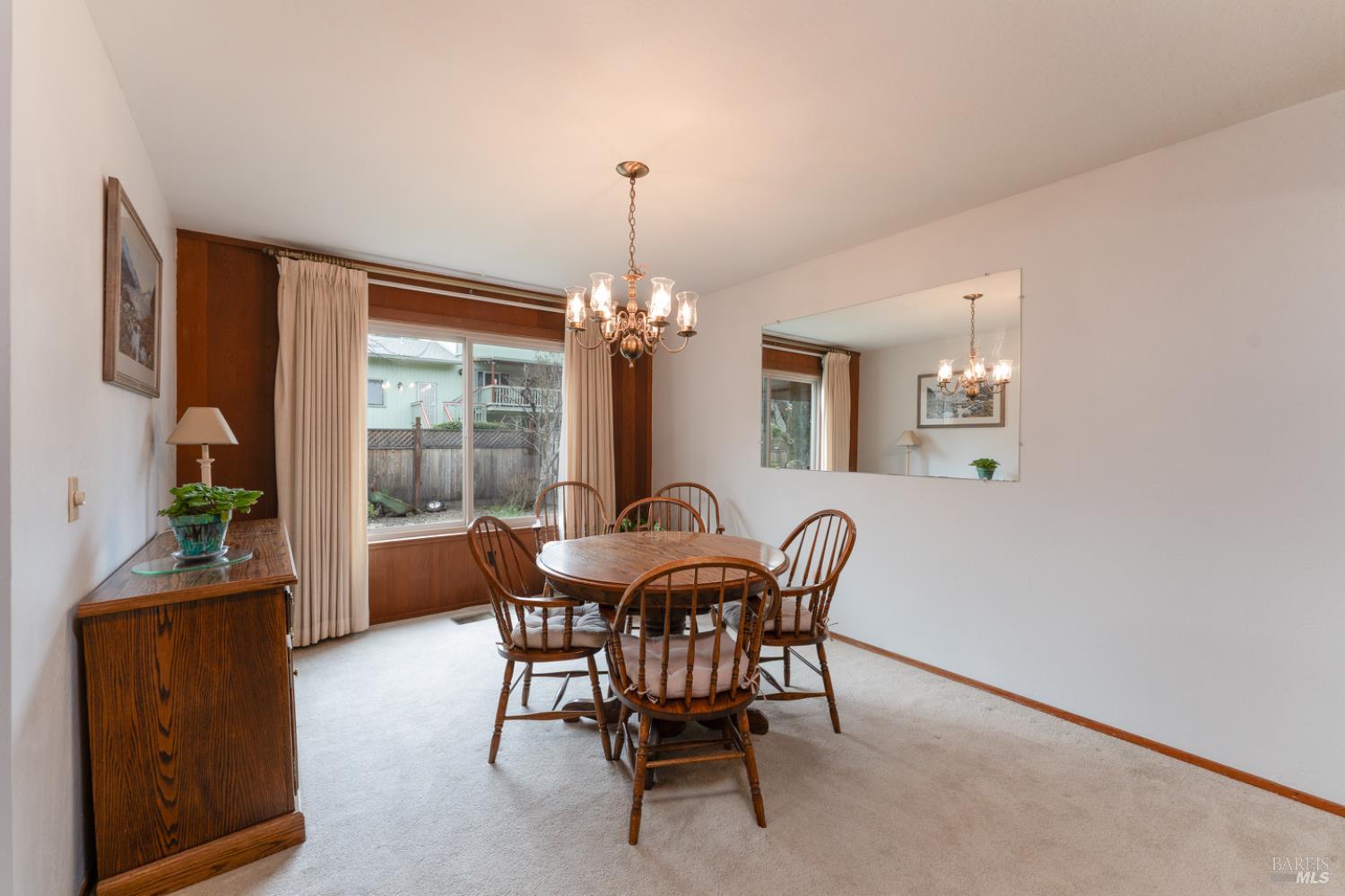 Detail Gallery Image 11 of 34 For 550 Baywood Ct, Ukiah,  CA 95482 - 3 Beds | 2/1 Baths