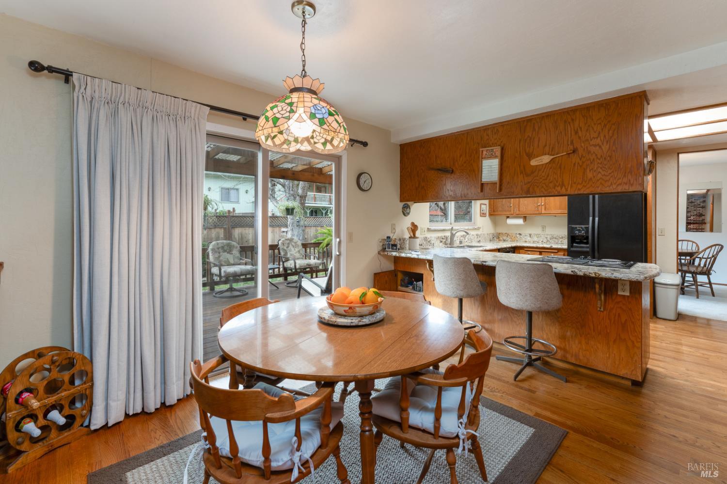 Detail Gallery Image 9 of 34 For 550 Baywood Ct, Ukiah,  CA 95482 - 3 Beds | 2/1 Baths