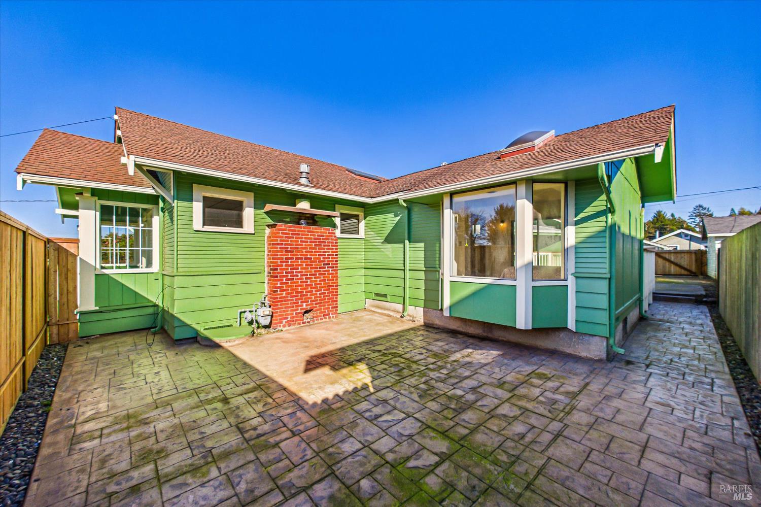 Detail Gallery Image 36 of 44 For 2005 I St, Eureka,  CA 95501 - 3 Beds | 2 Baths