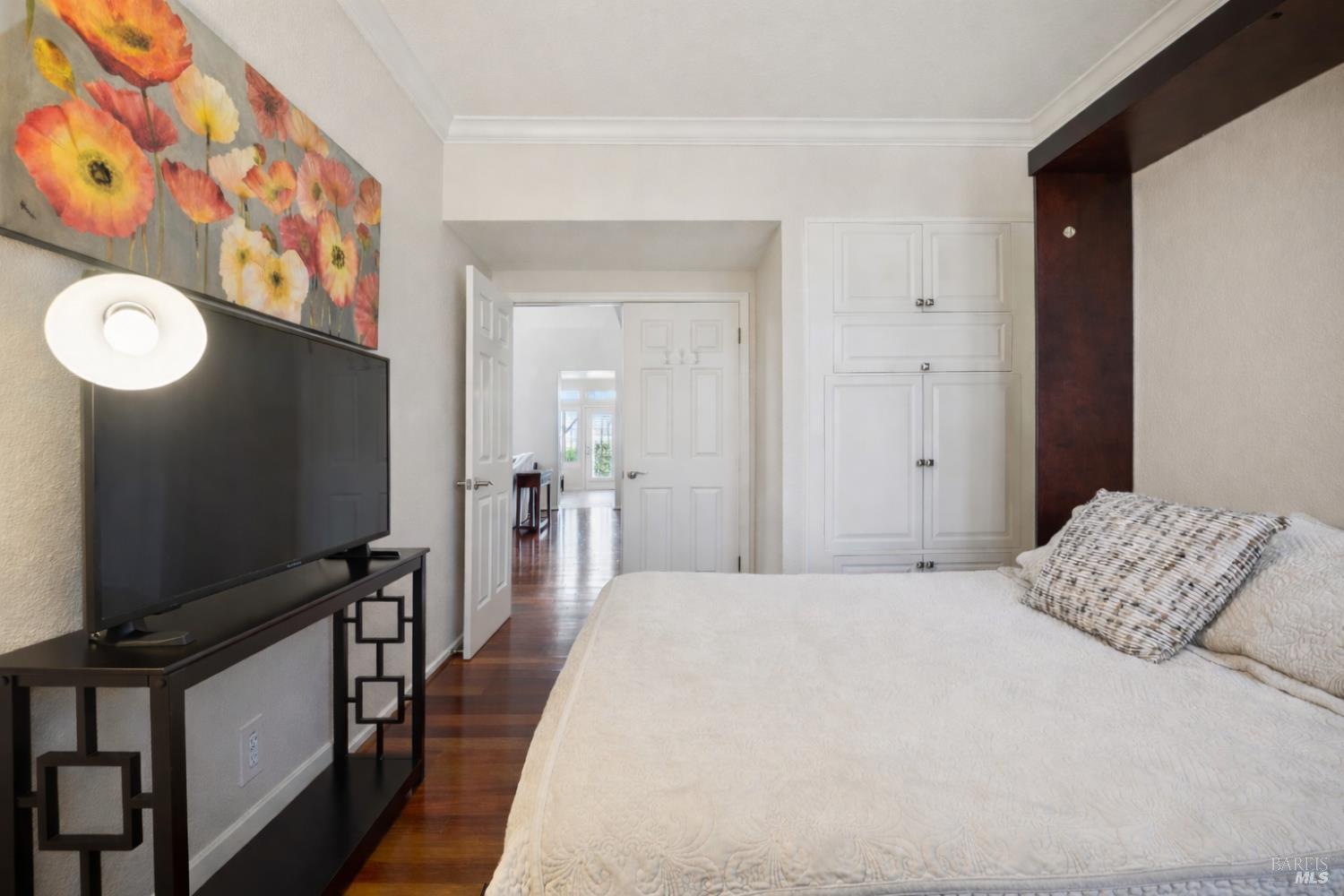 Detail Gallery Image 6 of 46 For 35 Princeville Ct, Petaluma,  CA 94954 - 4 Beds | 3 Baths