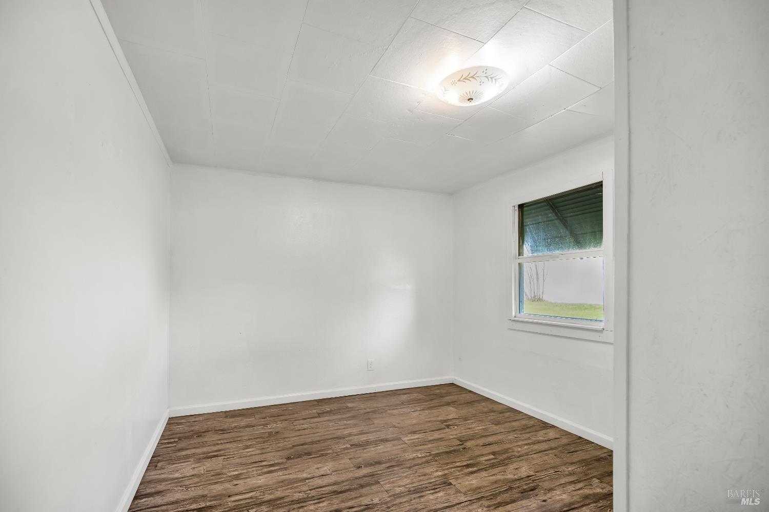 Detail Gallery Image 14 of 26 For 160 Thomas St, Ukiah,  CA 95482 - 3 Beds | 2 Baths