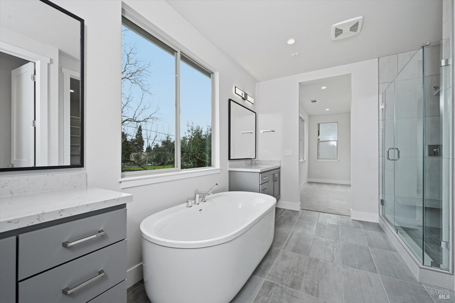 Detail Gallery Image 30 of 39 For 135 Waterstone Ct, Napa,  CA 94558 - 5 Beds | 4/1 Baths