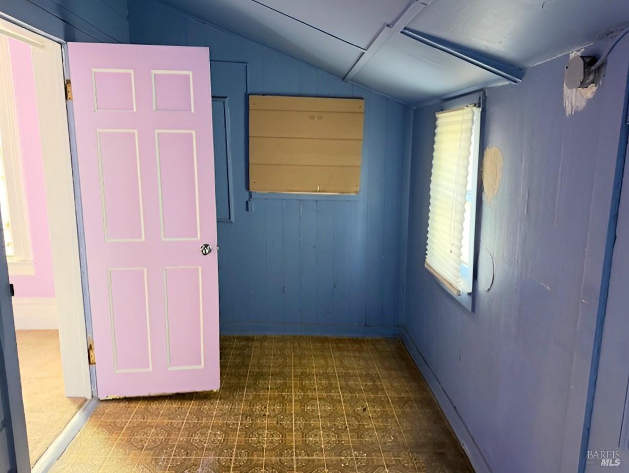 Detail Gallery Image 2 of 18 For 622 22nd St, Oakland,  CA 94612 - 3 Beds | 2 Baths