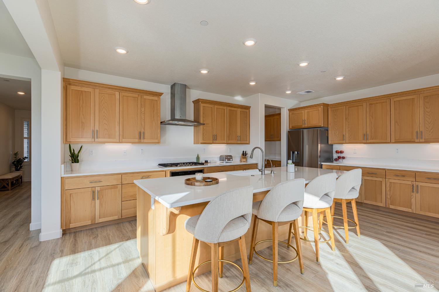 Detail Gallery Image 6 of 61 For 7448 Wendy Dr, Rohnert Park,  CA 94928 - 4 Beds | 3/1 Baths