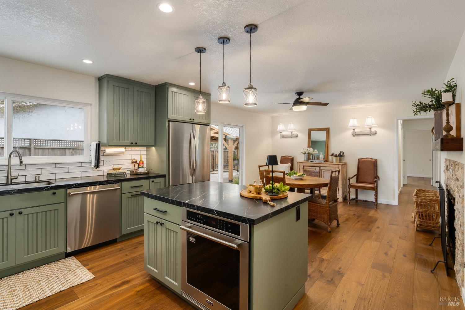 Detail Gallery Image 30 of 66 For 1225 El Centro Unkn, Napa,  CA 94558 - 3 Beds | 2 Baths