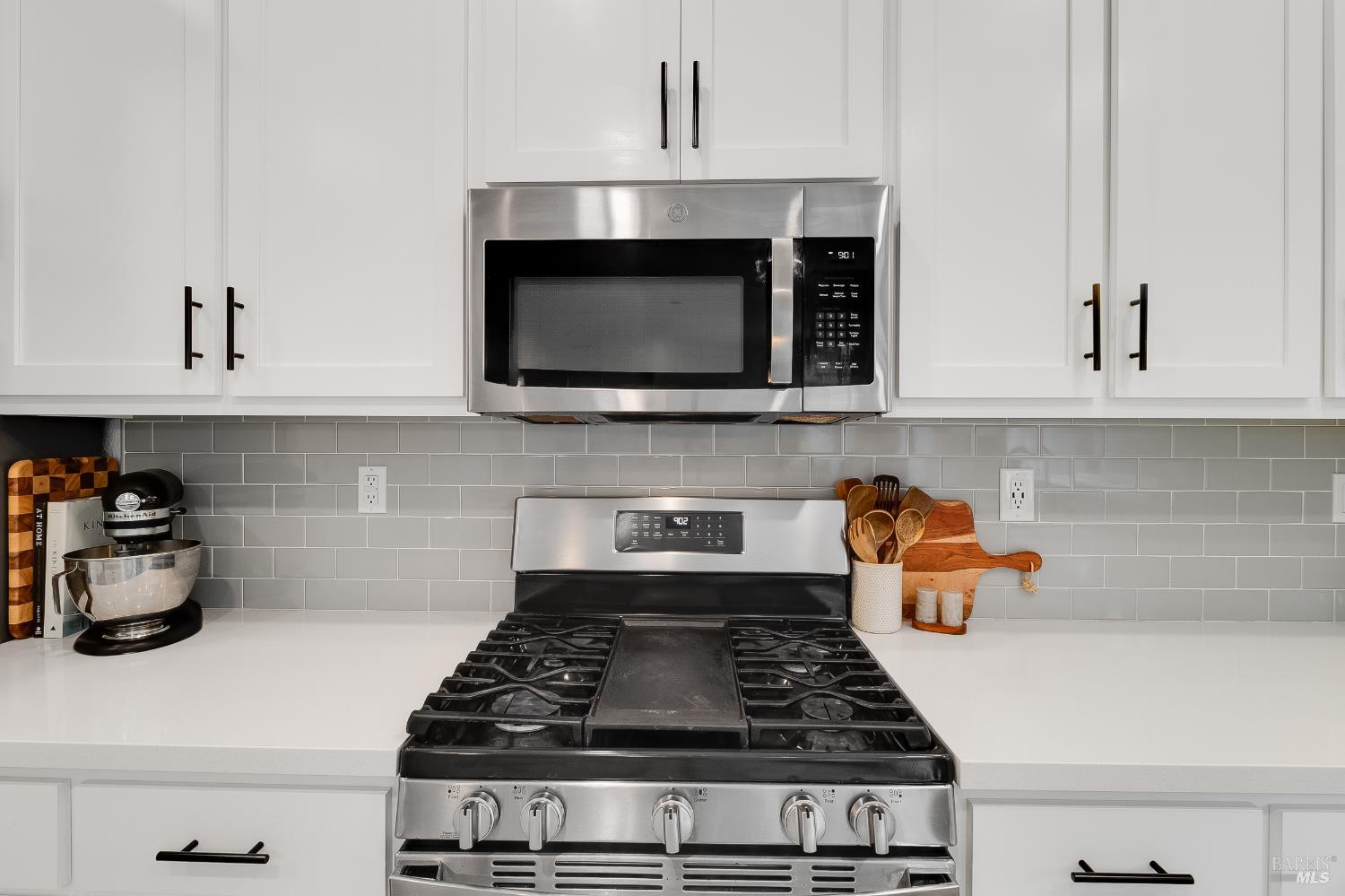 Detail Gallery Image 16 of 52 For 848 Fruit Stand Cir, Vacaville,  CA 95688 - 3 Beds | 2/1 Baths