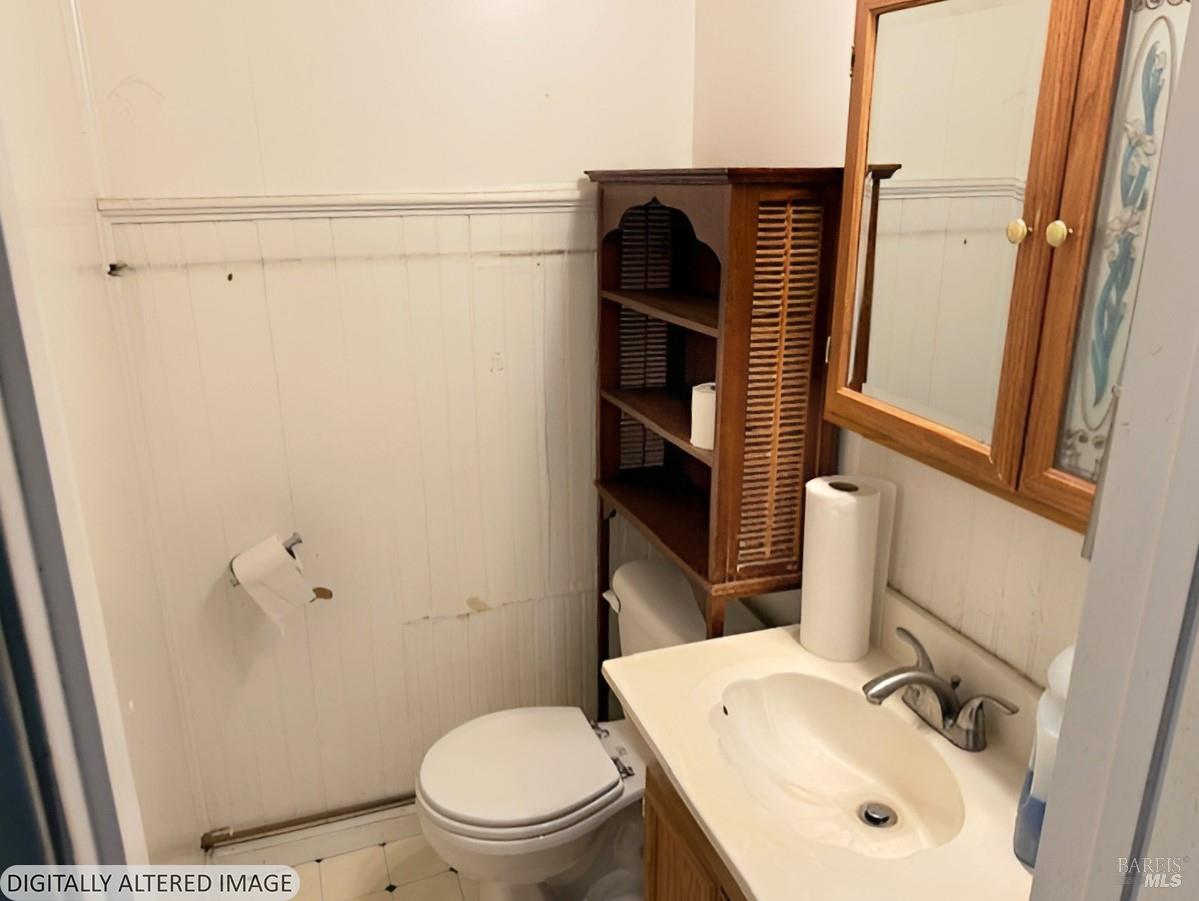 Detail Gallery Image 9 of 18 For 622 22nd St, Oakland,  CA 94612 - 3 Beds | 2 Baths