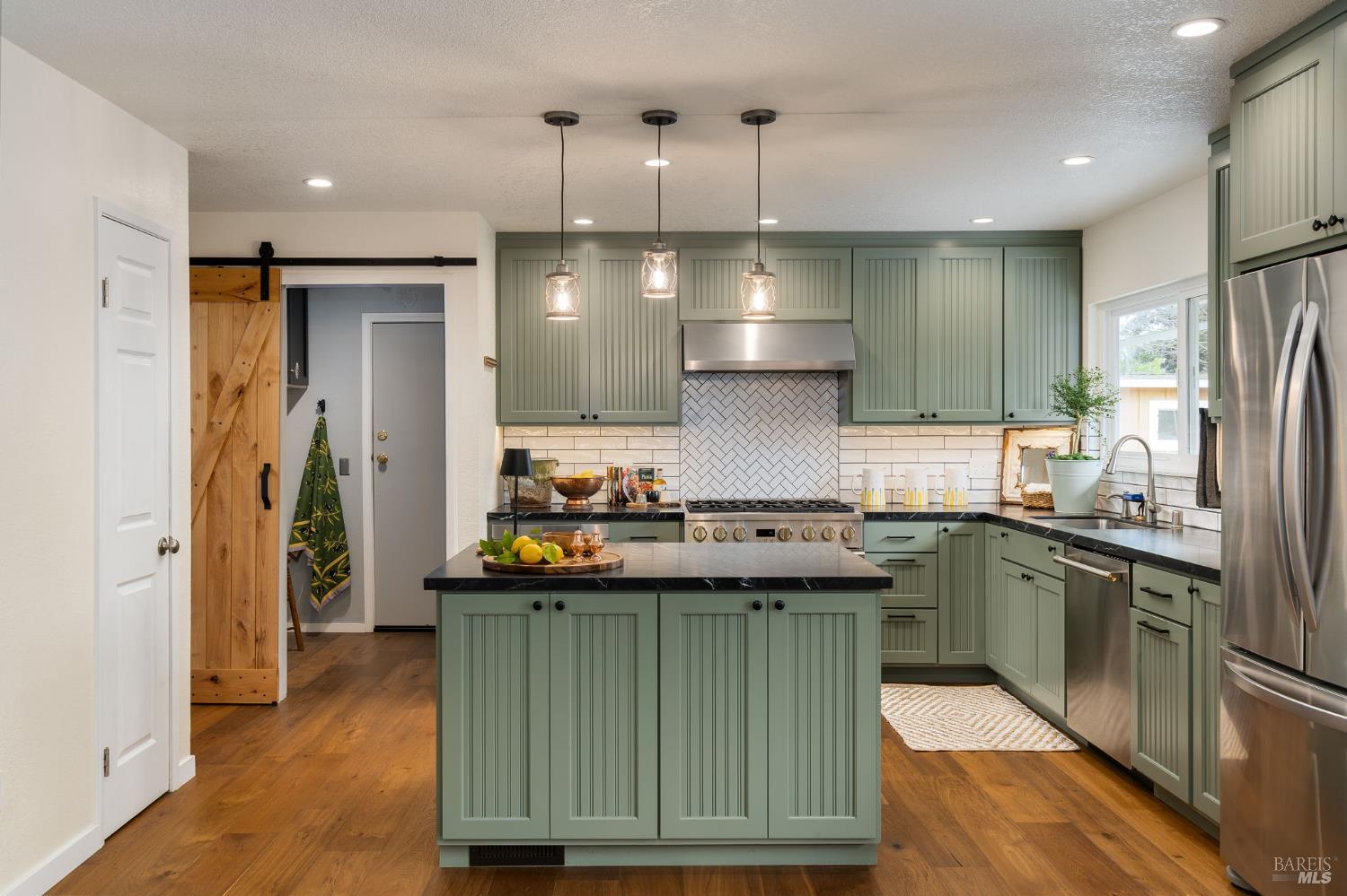 Detail Gallery Image 29 of 66 For 1225 El Centro Unkn, Napa,  CA 94558 - 3 Beds | 2 Baths