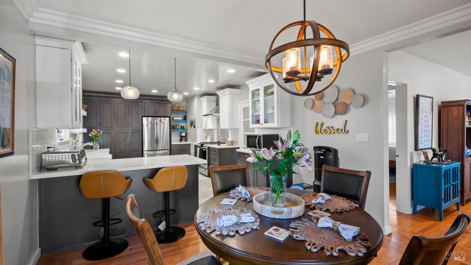 Detail Gallery Image 11 of 47 For 725 Valle Vista Ave, Vallejo,  CA 94590 - 3 Beds | 2/1 Baths