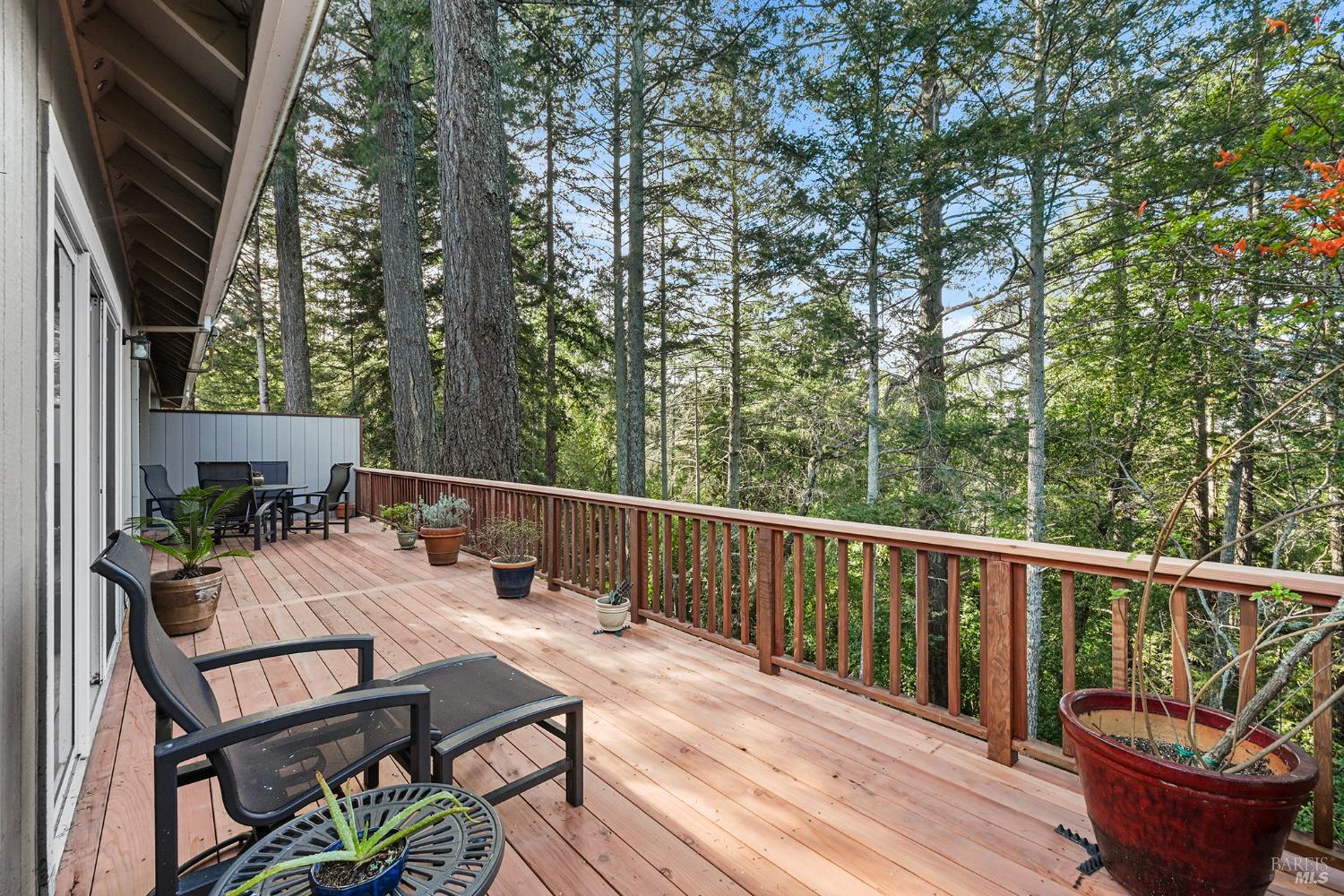 Detail Gallery Image 25 of 42 For 1011 Oak Mesa Dr, Santa Rosa,  CA 95409 - 2 Beds | 2 Baths