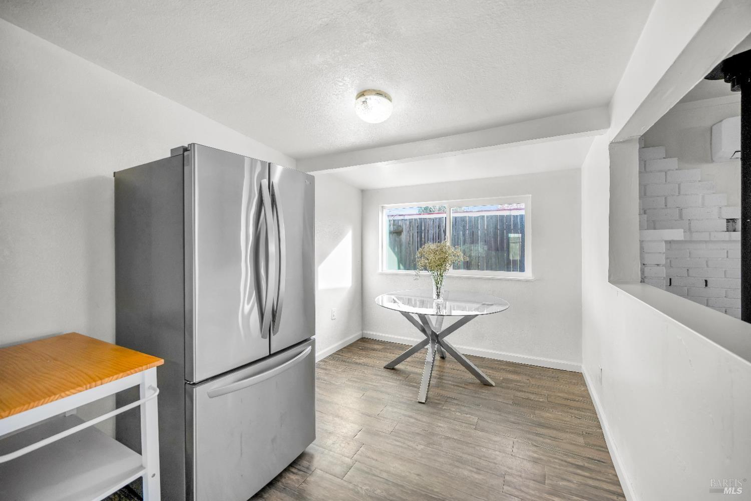 Detail Gallery Image 11 of 26 For 160 Thomas St, Ukiah,  CA 95482 - 3 Beds | 2 Baths