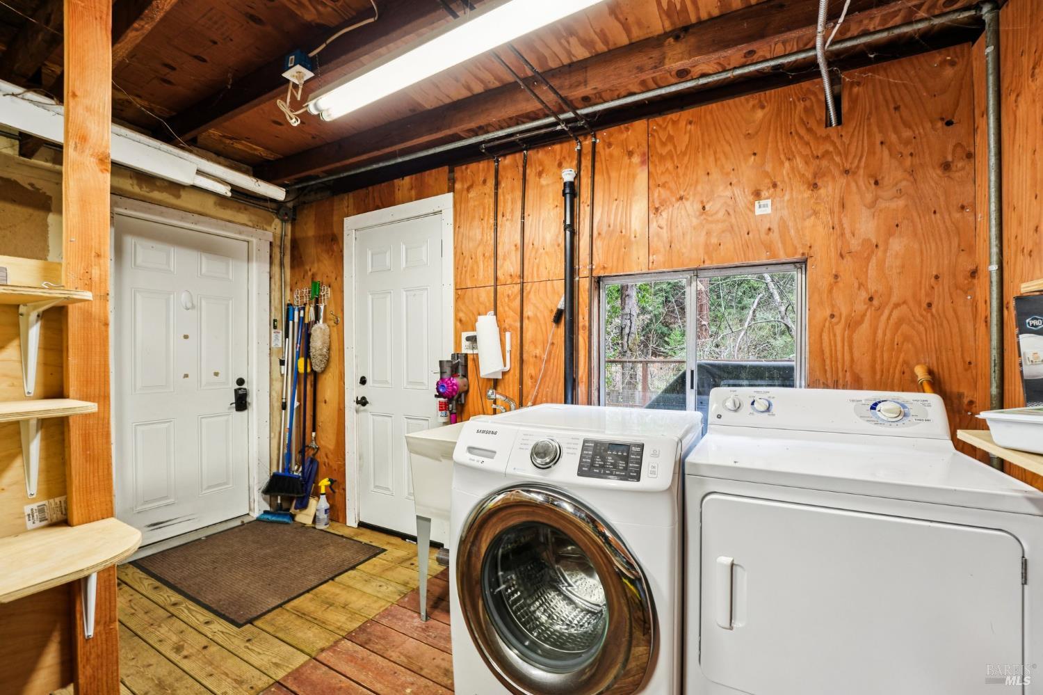 Detail Gallery Image 20 of 31 For 15500 Monte Rosa Ave, Guerneville,  CA 95446 - 2 Beds | 1 Baths