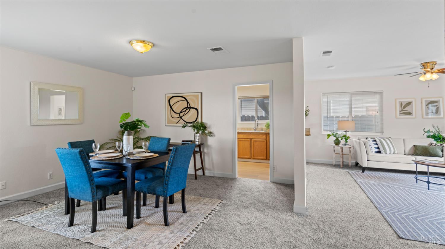 Detail Gallery Image 6 of 30 For 2450 Oceanic Dr, Fairfield,  CA 94533 - 3 Beds | 2 Baths