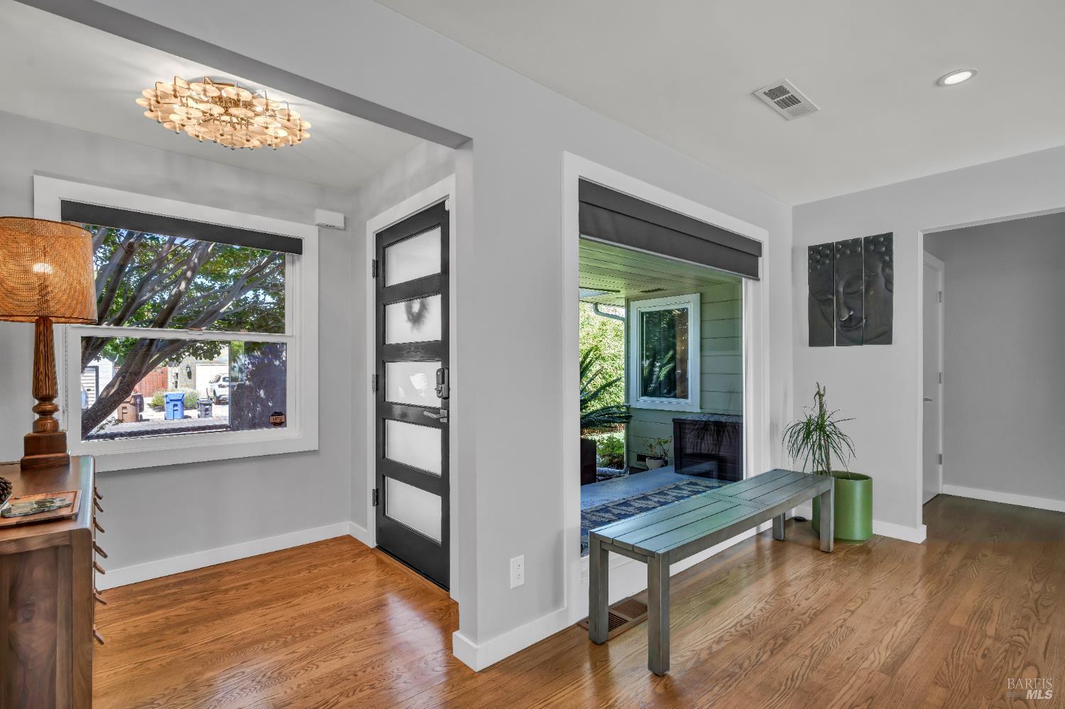 Detail Gallery Image 18 of 53 For 186 S Seymour St, Napa,  CA 94559 - 3 Beds | 2/1 Baths