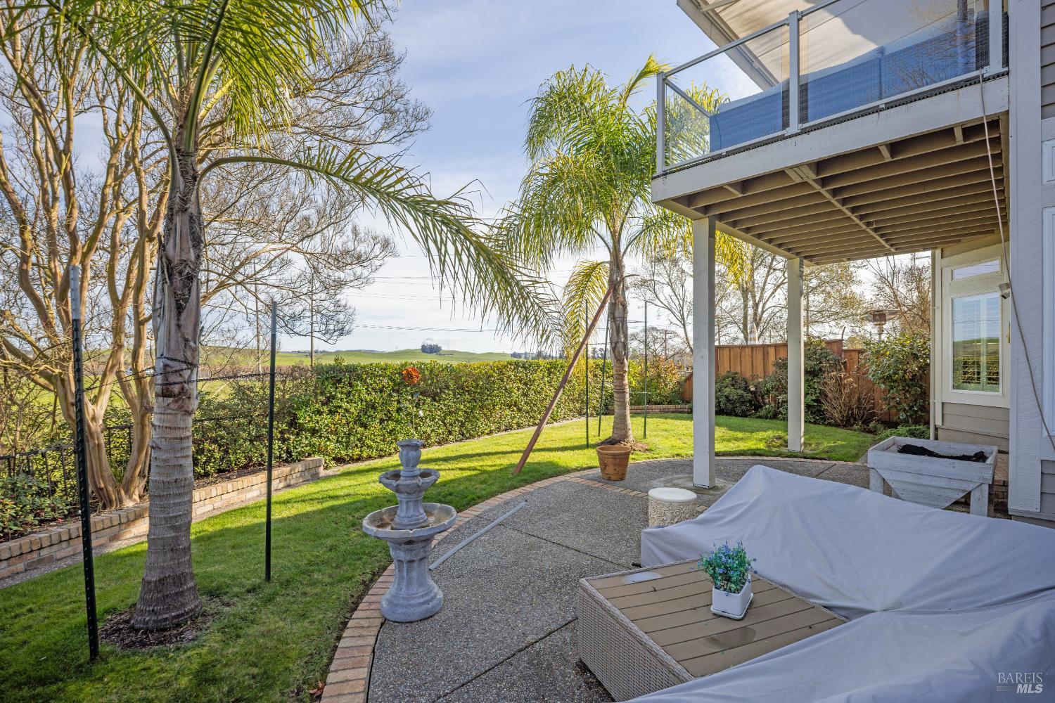 Detail Gallery Image 13 of 46 For 35 Princeville Ct, Petaluma,  CA 94954 - 4 Beds | 3 Baths