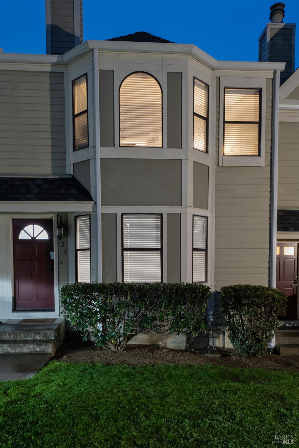 Front Image Thumbnail for BA326010807