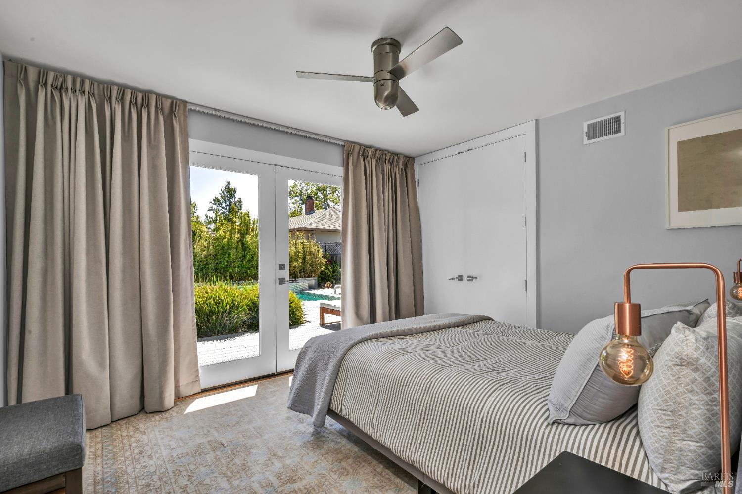 Detail Gallery Image 26 of 53 For 186 S Seymour St, Napa,  CA 94559 - 3 Beds | 2/1 Baths