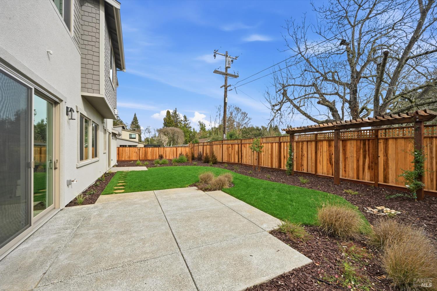 Detail Gallery Image 14 of 39 For 135 Waterstone Ct, Napa,  CA 94558 - 5 Beds | 4/1 Baths