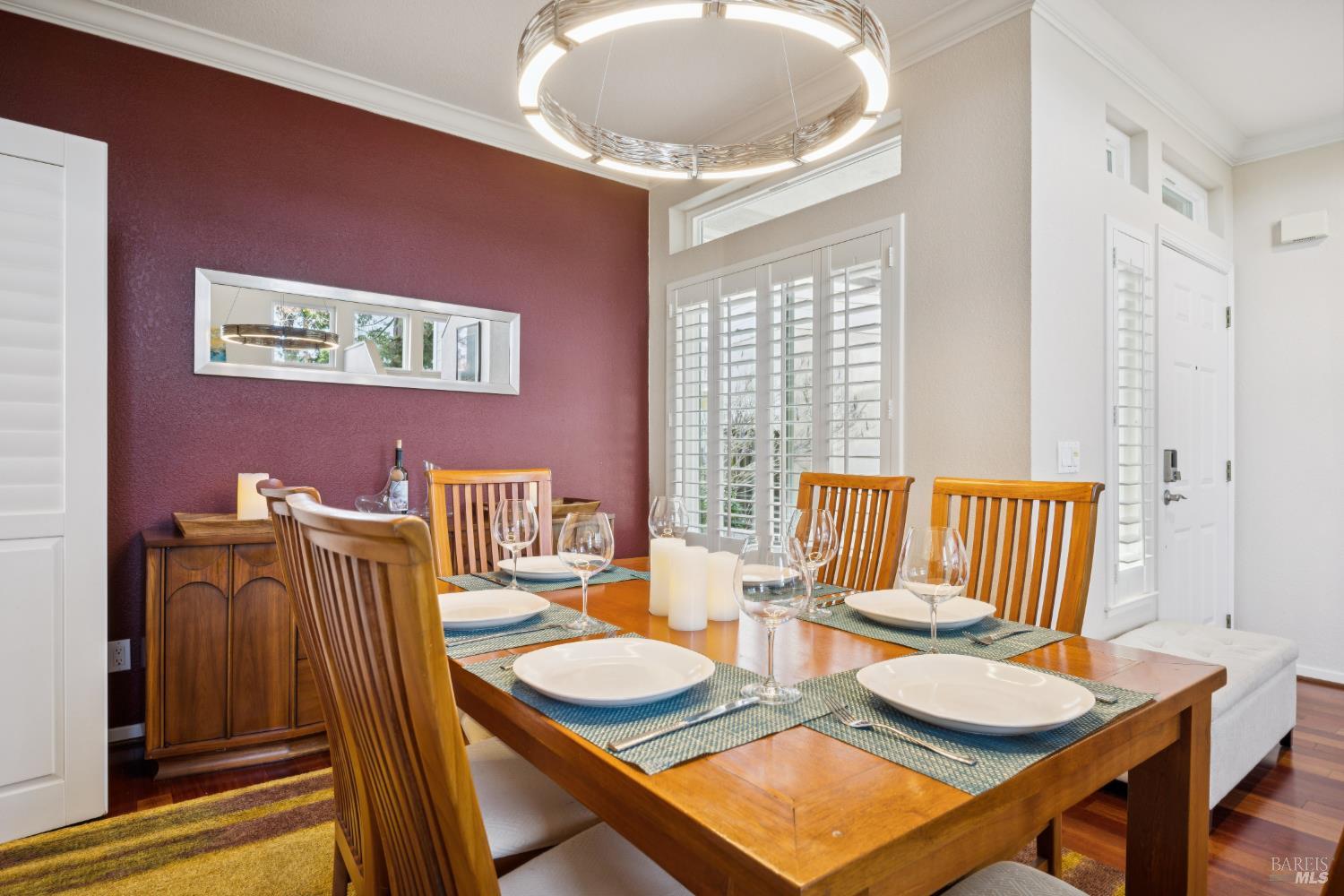 Detail Gallery Image 9 of 46 For 35 Princeville Ct, Petaluma,  CA 94954 - 4 Beds | 3 Baths