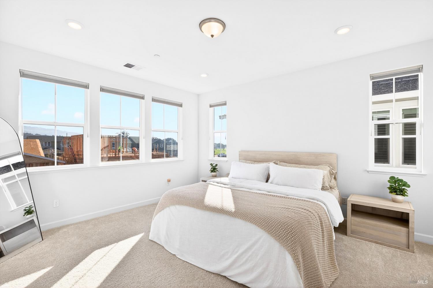 Detail Gallery Image 19 of 61 For 7448 Wendy Dr, Rohnert Park,  CA 94928 - 4 Beds | 3/1 Baths