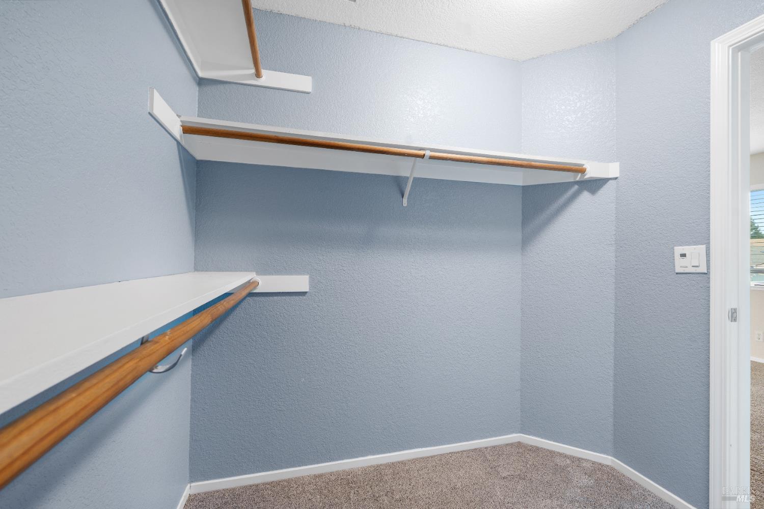 Detail Gallery Image 27 of 77 For 1210 Maple Dr, Rohnert Park,  CA 94928 - 3 Beds | 2/1 Baths