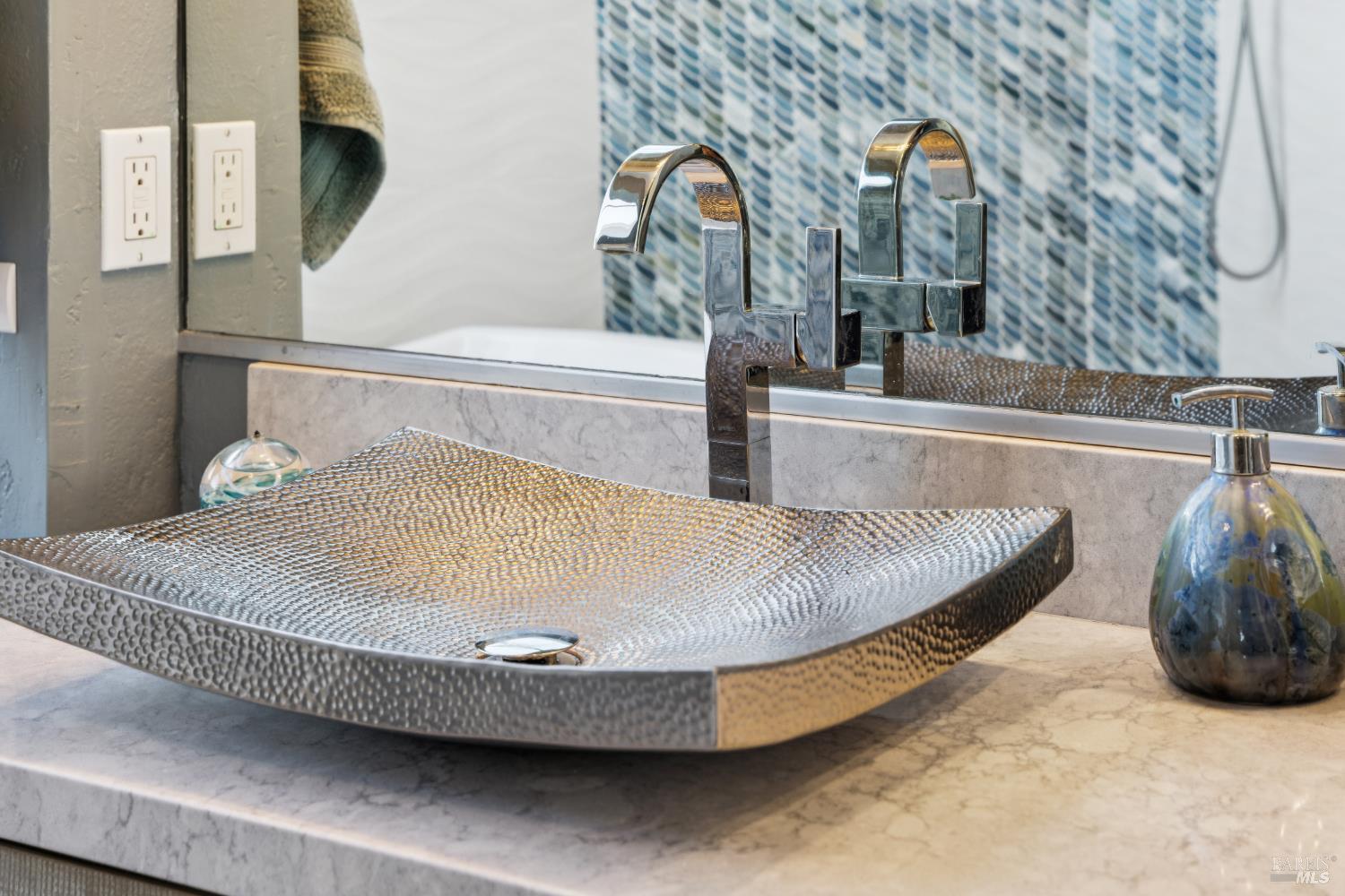 Detail Gallery Image 30 of 46 For 35 Princeville Ct, Petaluma,  CA 94954 - 4 Beds | 3 Baths