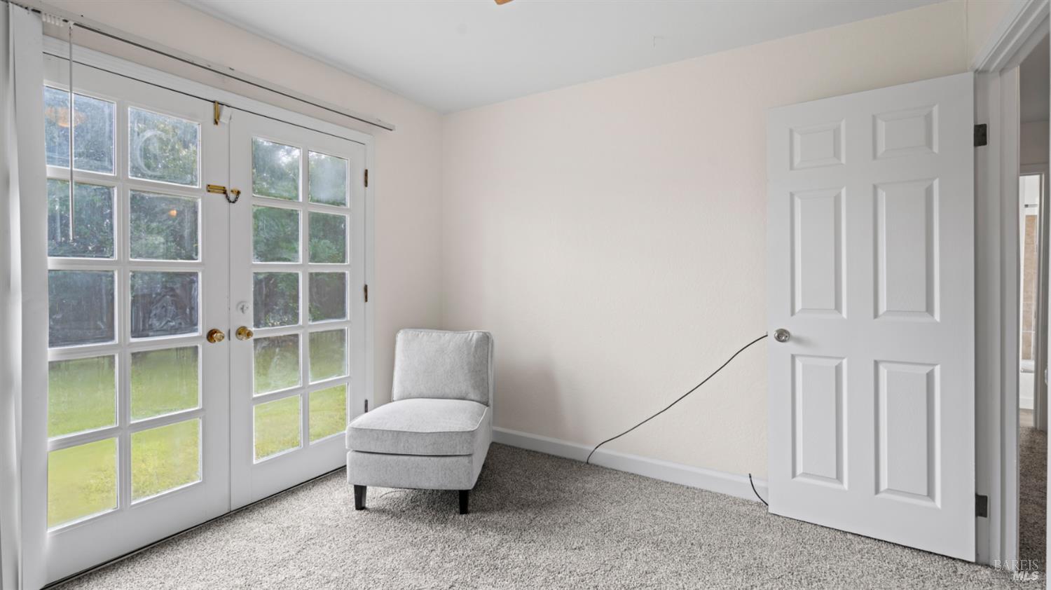 Detail Gallery Image 16 of 30 For 2450 Oceanic Dr, Fairfield,  CA 94533 - 3 Beds | 2 Baths