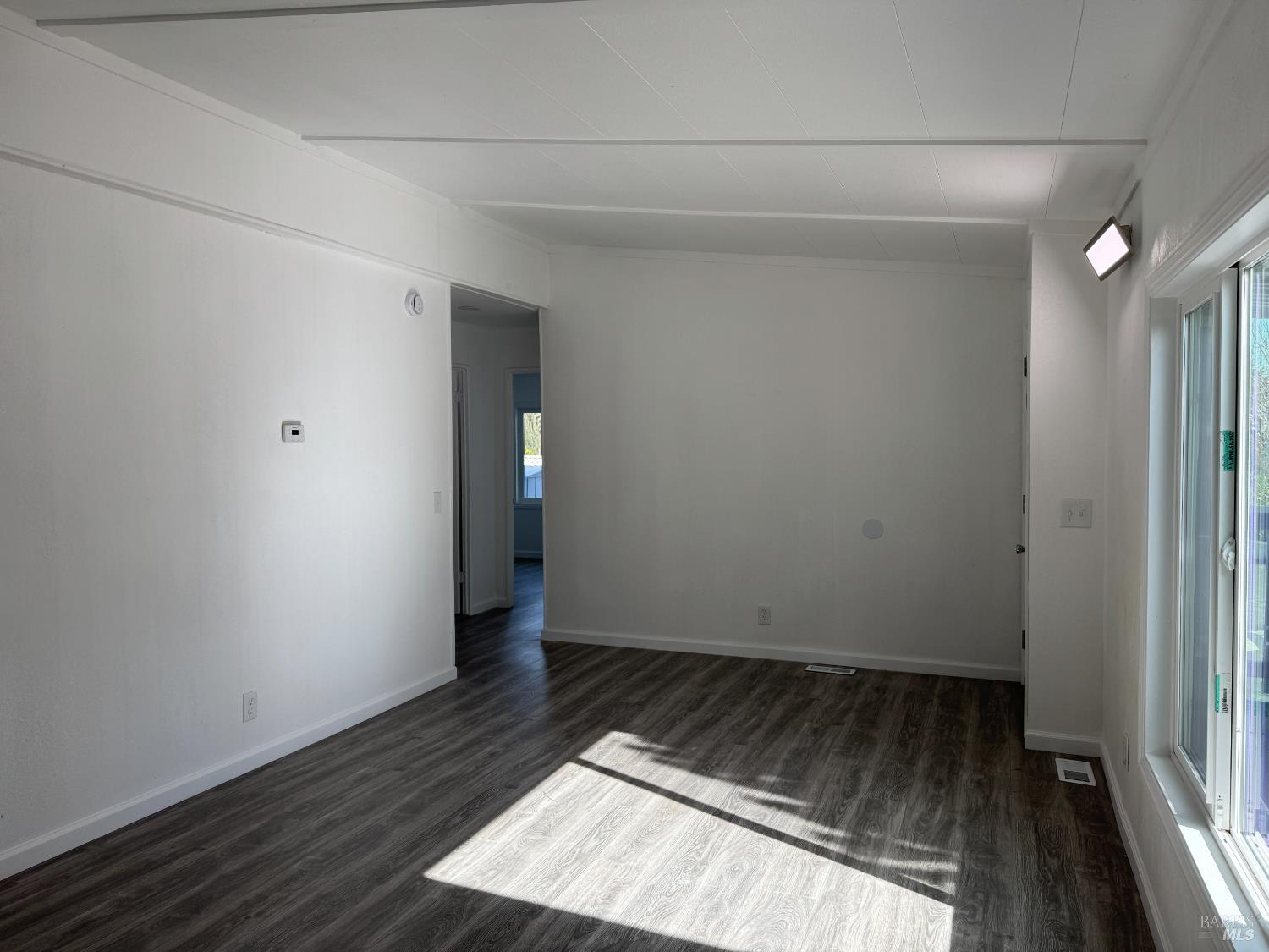 Detail Gallery Image 14 of 58 For 285 Lincoln Rd 317, Vallejo,  CA 94590 - 3 Beds | 2 Baths