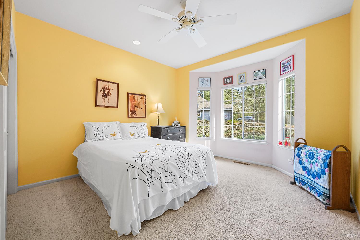 Detail Gallery Image 30 of 42 For 1011 Oak Mesa Dr, Santa Rosa,  CA 95409 - 2 Beds | 2 Baths