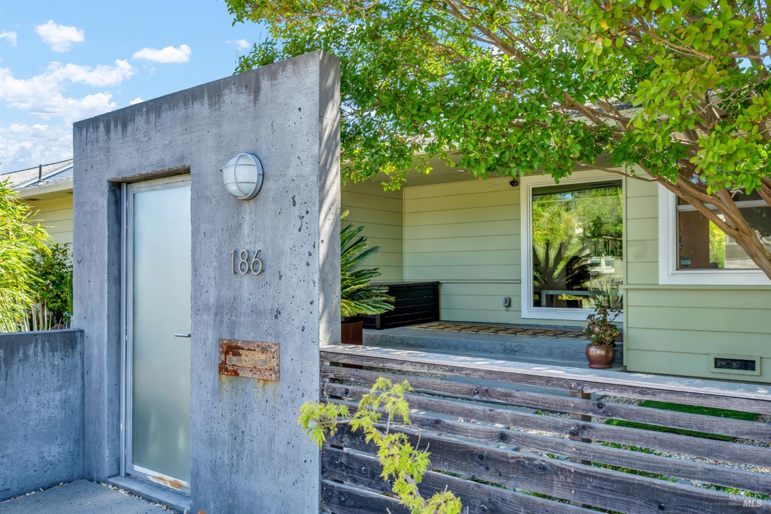 Detail Gallery Image 52 of 53 For 186 S Seymour St, Napa,  CA 94559 - 3 Beds | 2/1 Baths