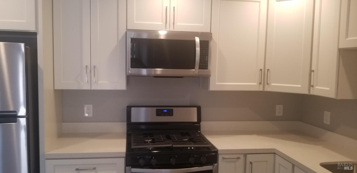 Detail Gallery Image 9 of 39 For 41 Sparkes Rd, Sebastopol,  CA 95472 - – Beds | – Baths