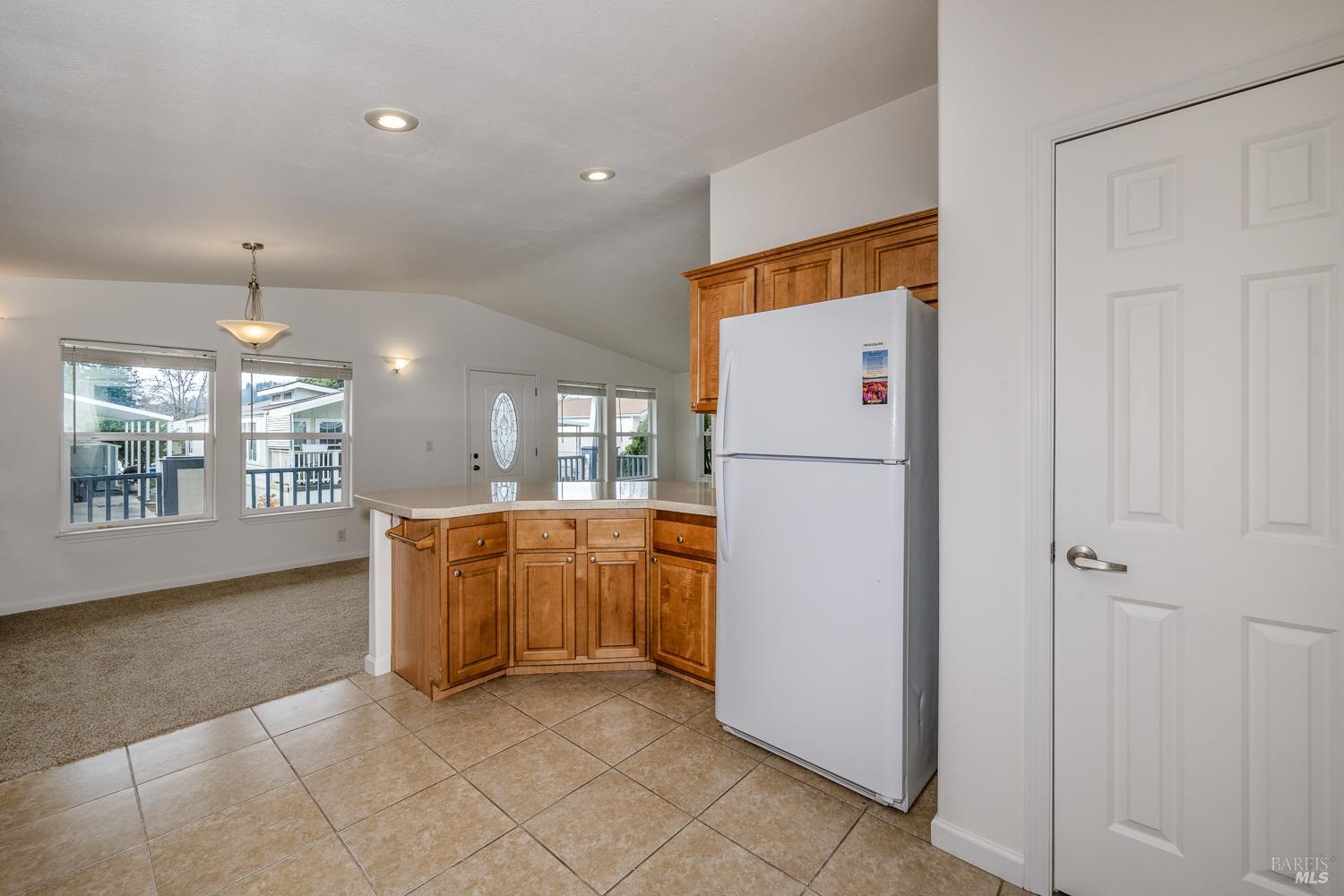 Detail Gallery Image 6 of 18 For 186 Redwing Dr, Santa Rosa,  CA 95409 - 3 Beds | 2 Baths