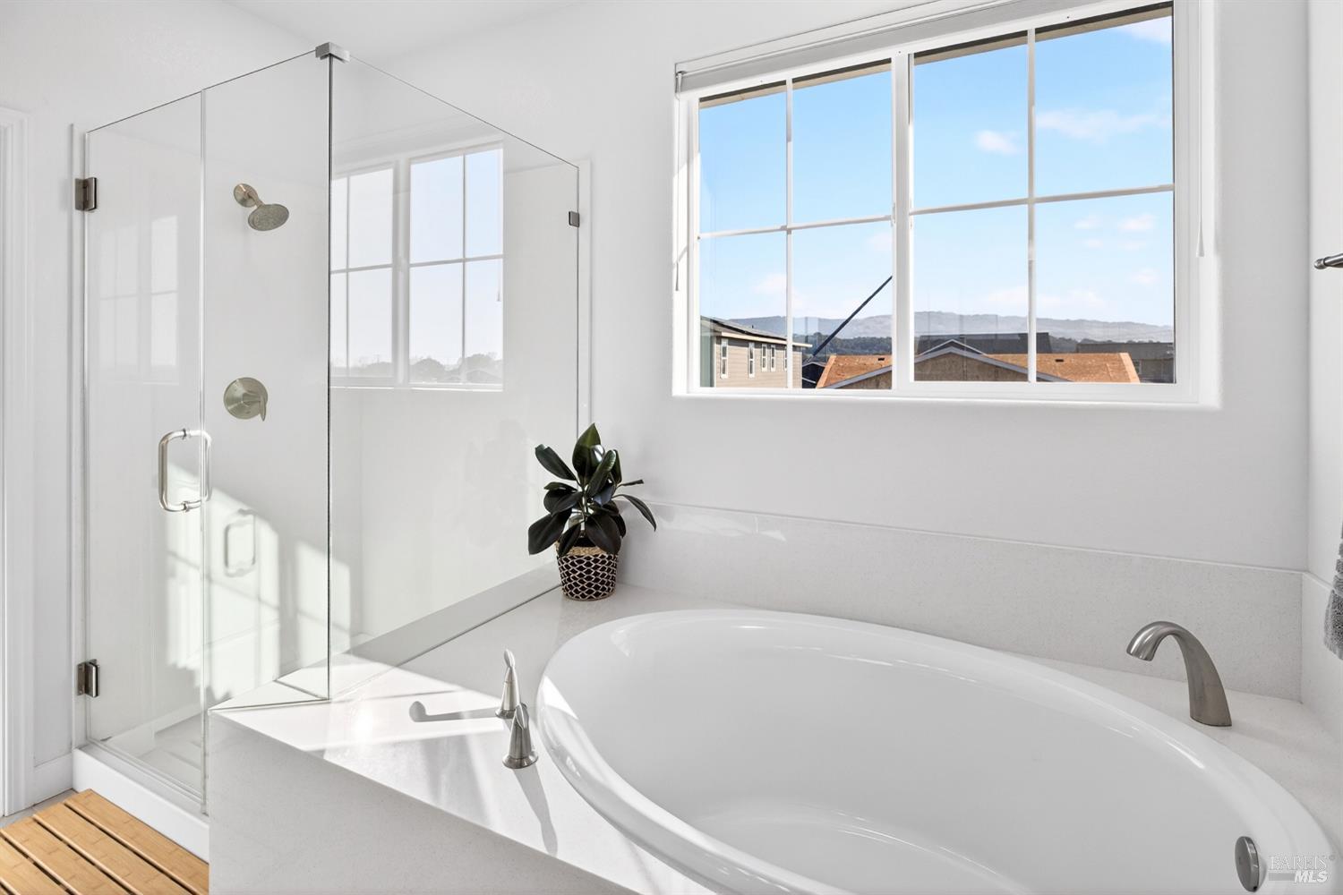 Detail Gallery Image 21 of 61 For 7448 Wendy Dr, Rohnert Park,  CA 94928 - 4 Beds | 3/1 Baths