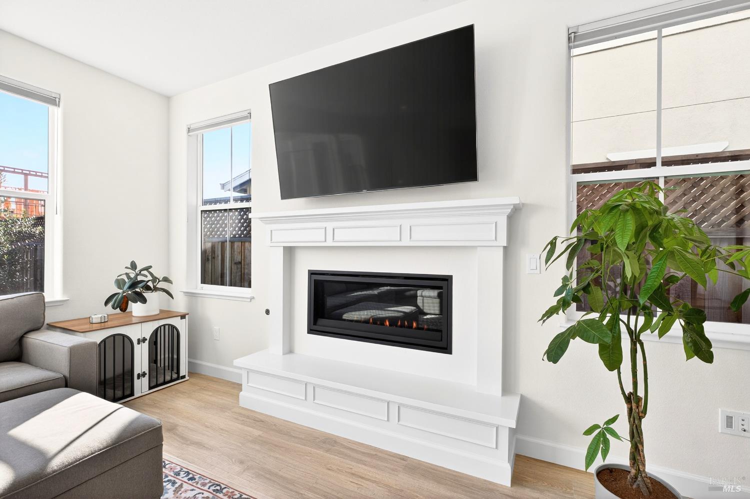 Detail Gallery Image 17 of 61 For 7448 Wendy Dr, Rohnert Park,  CA 94928 - 4 Beds | 3/1 Baths