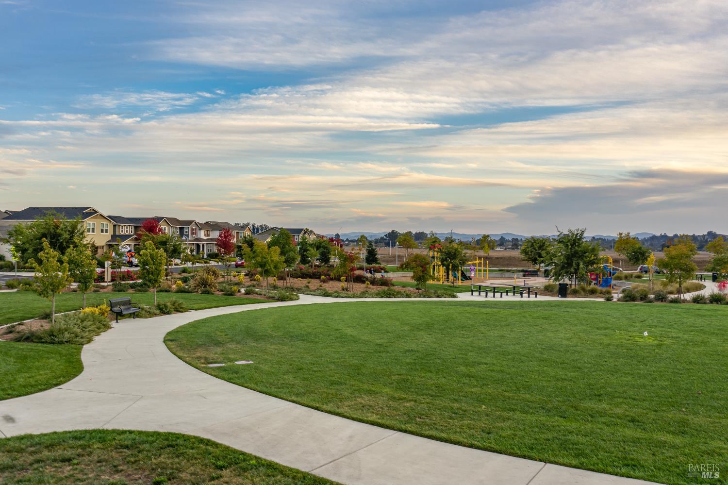 Detail Gallery Image 55 of 61 For 7448 Wendy Dr, Rohnert Park,  CA 94928 - 4 Beds | 3/1 Baths