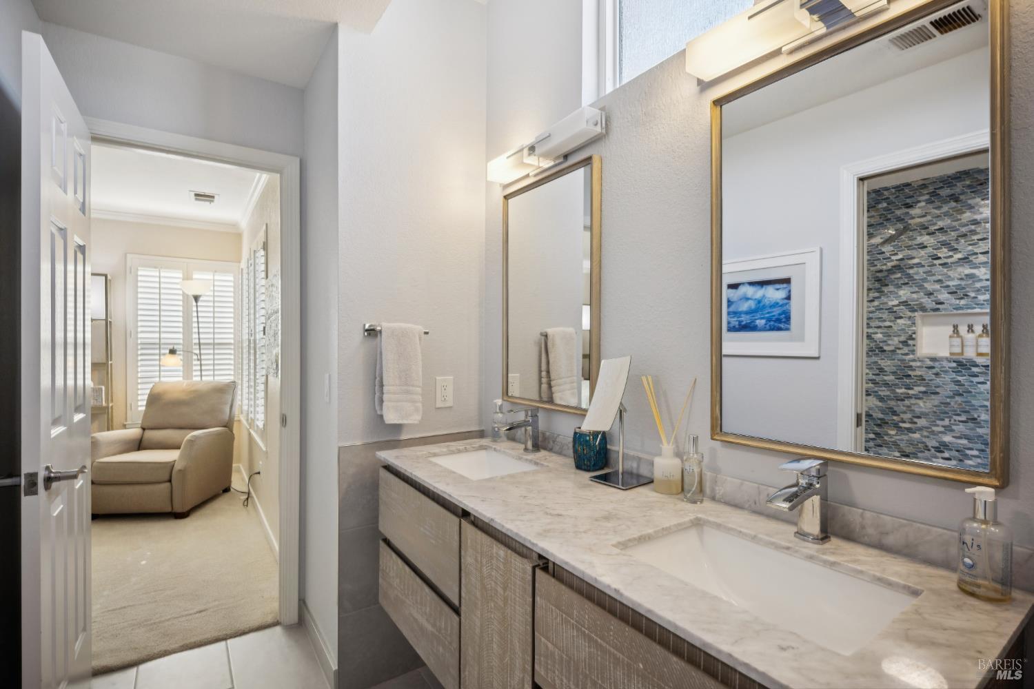 Detail Gallery Image 23 of 46 For 35 Princeville Ct, Petaluma,  CA 94954 - 4 Beds | 3 Baths