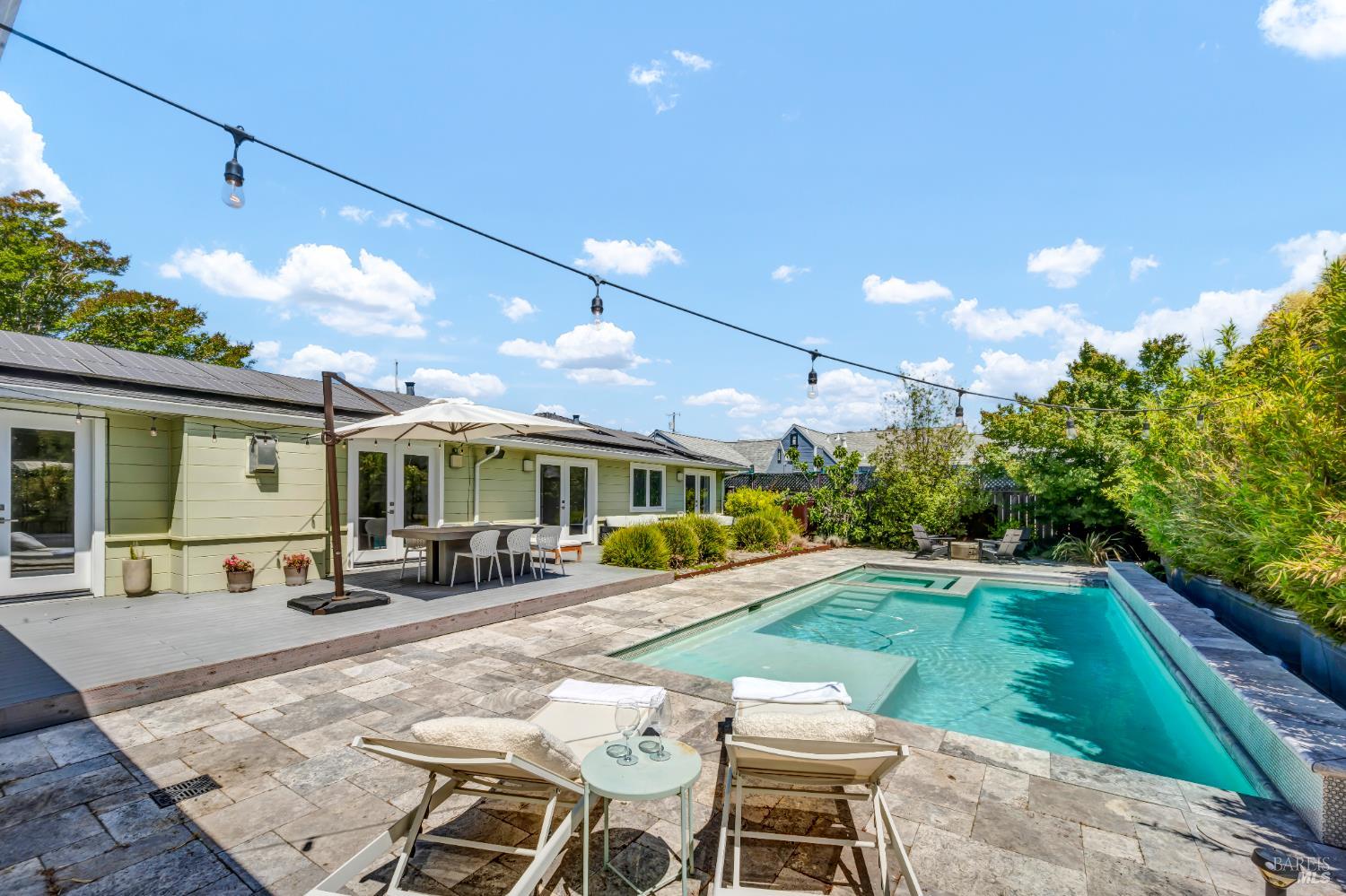 Detail Gallery Image 35 of 53 For 186 S Seymour St, Napa,  CA 94559 - 3 Beds | 2/1 Baths