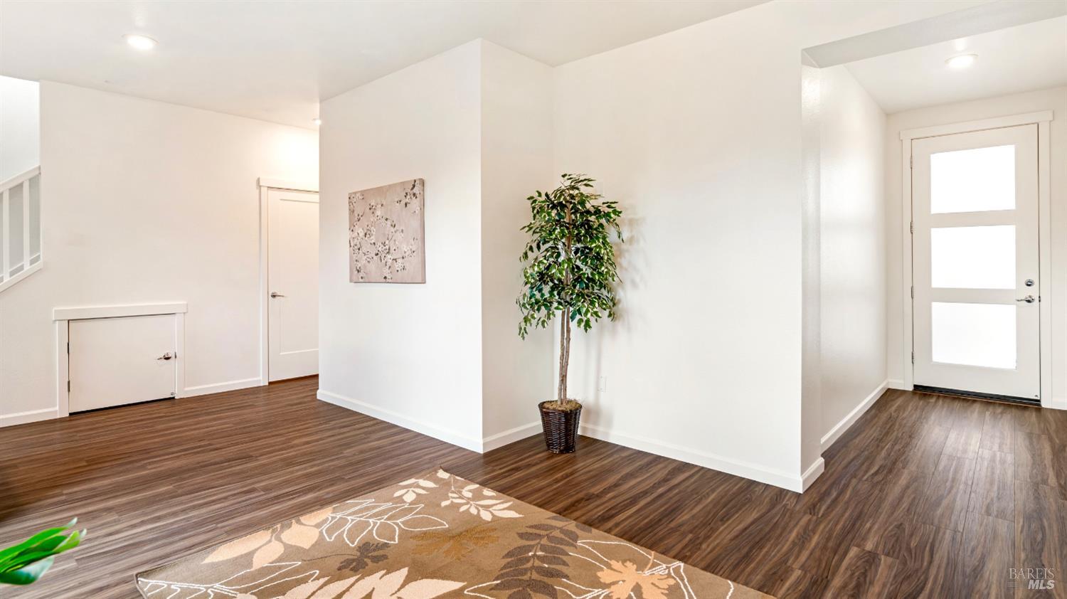 Detail Gallery Image 8 of 29 For 70 Birch Haven Way, Santa Rosa,  CA 95407 - 3 Beds | 2/1 Baths