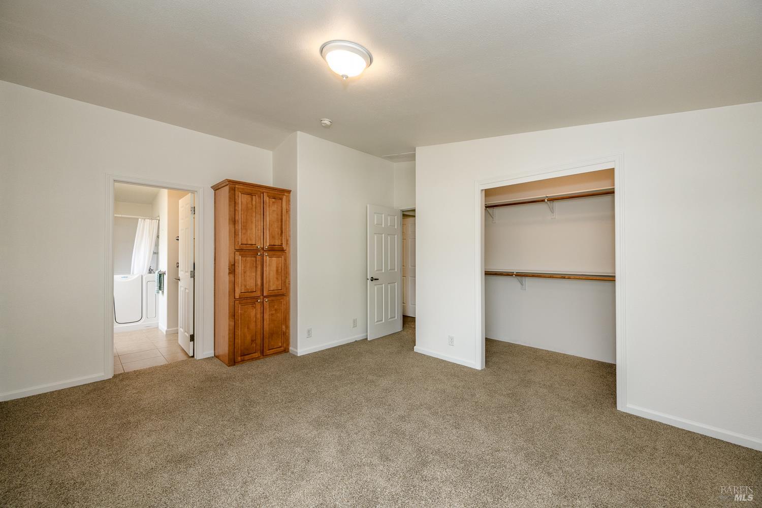 Detail Gallery Image 10 of 18 For 186 Redwing Dr, Santa Rosa,  CA 95409 - 3 Beds | 2 Baths